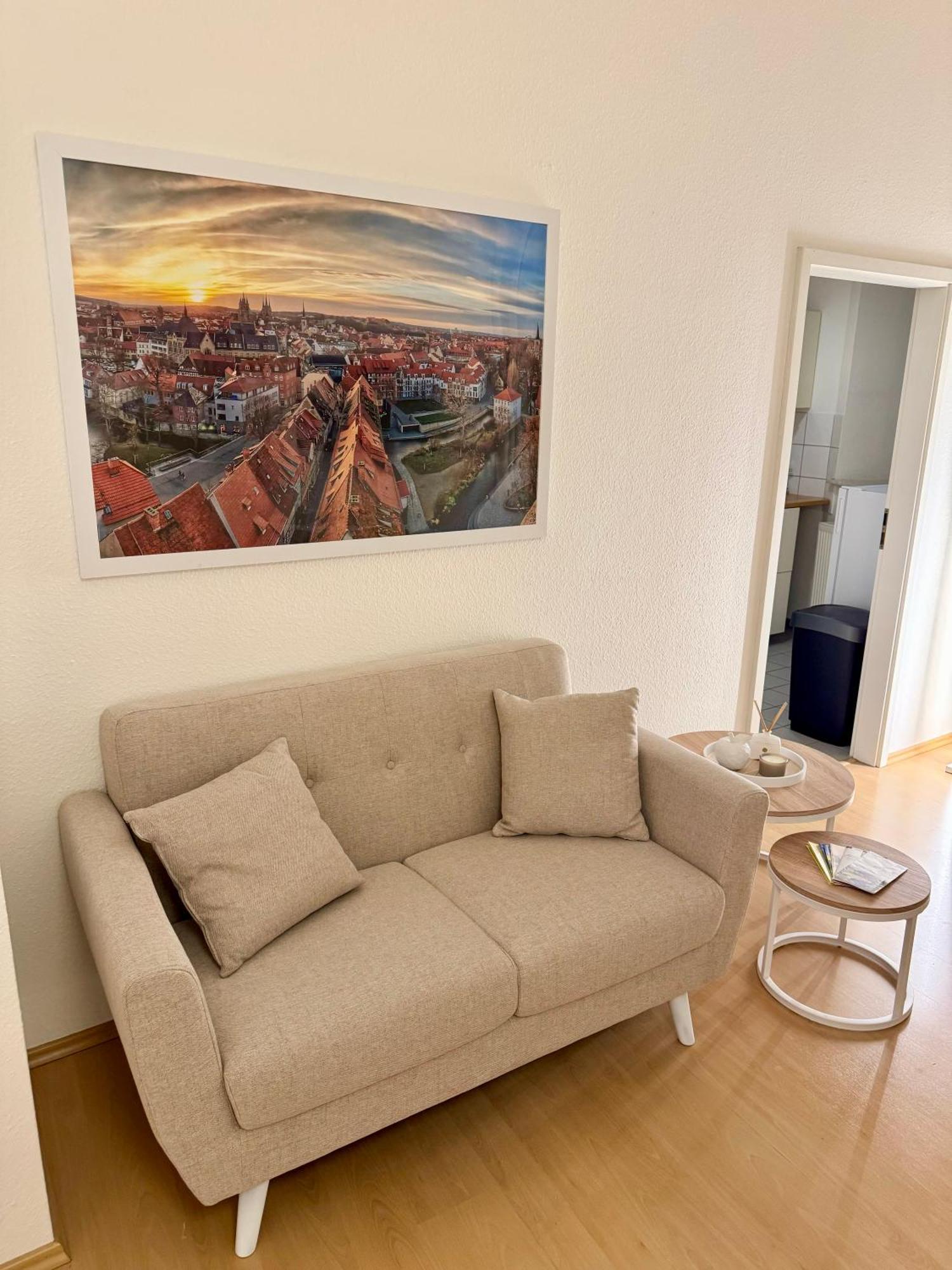 Ferienwohnung Schildblick Modernes Apartment Direkt In Der Altstadt Von Erfurt Nahe Der Kraemerbruecke - Beste Innenstadtlage エクステリア 写真